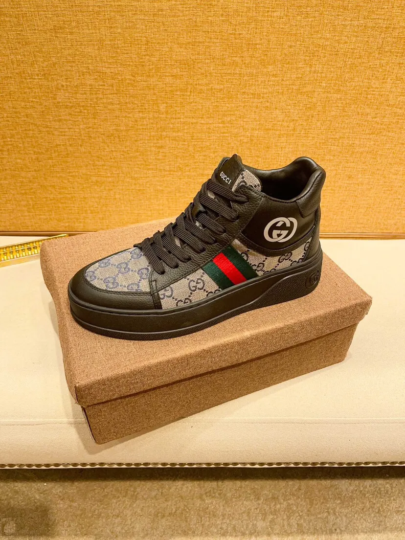 Factory price 440 [Gucci] Gucci's latest high-top casual Korean-style men's shoes, brand new autumn and winter design, perfect workmanship, cabinet quality, upper: cowhide material, leather lining; soft and comfortable, rubber outsole ultra-light, wear-resistant, simple, versatile fashion men's shoes, color optional, size 38--44